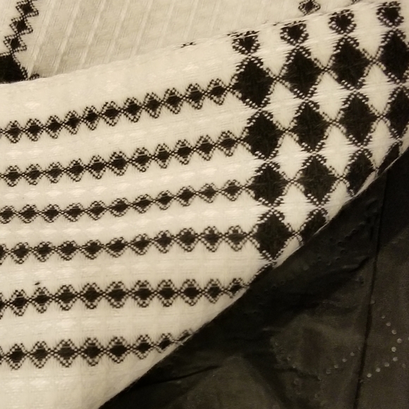 CLASSY Houndstooth Print Trench Coat / Jacket - Picture 9 of 10